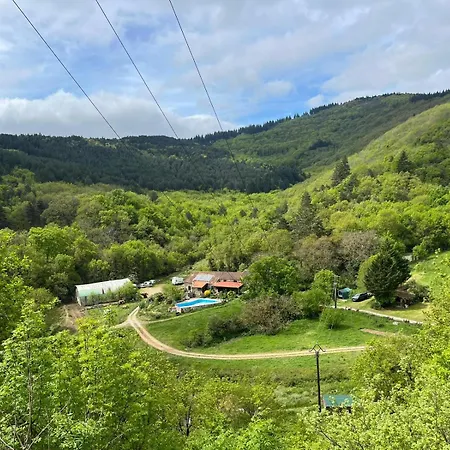 Ferme Les Therondels Camping
